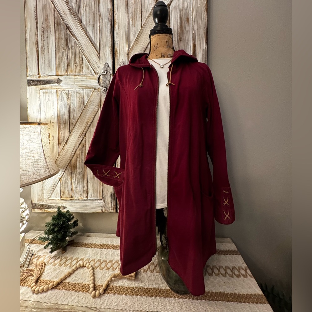 Simply Noelle Burgundy Hooded light cotton jacket with leather accents -NWT!
